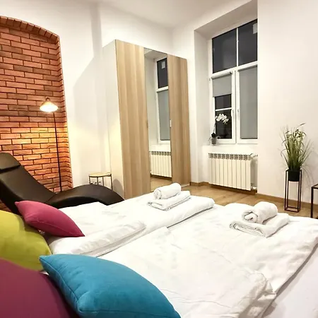 Апартаменты Piotrkowska 37 Loft By Dreamap Лодзь